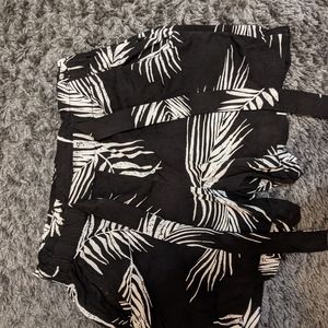 Palm tree Tie front shorts